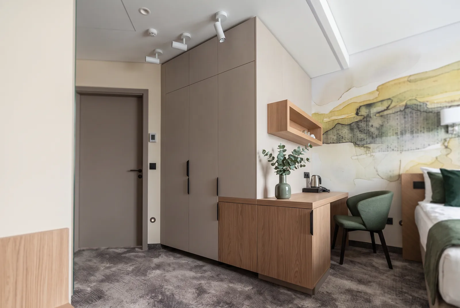 „Comfort+“ kambario darbo ir poilsio zona