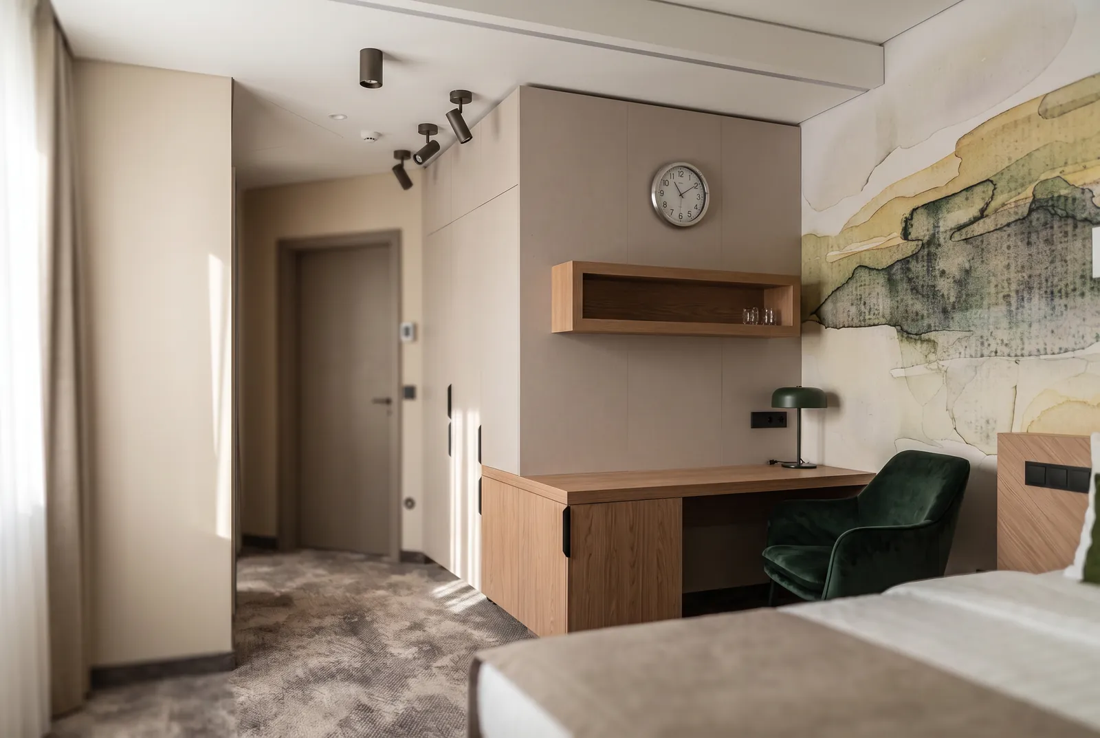 Erdvus „Comfort+“ kambarys su poilsio krėslu